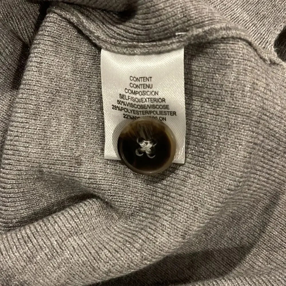 Wayf NWT Heather Charcoal Sweater